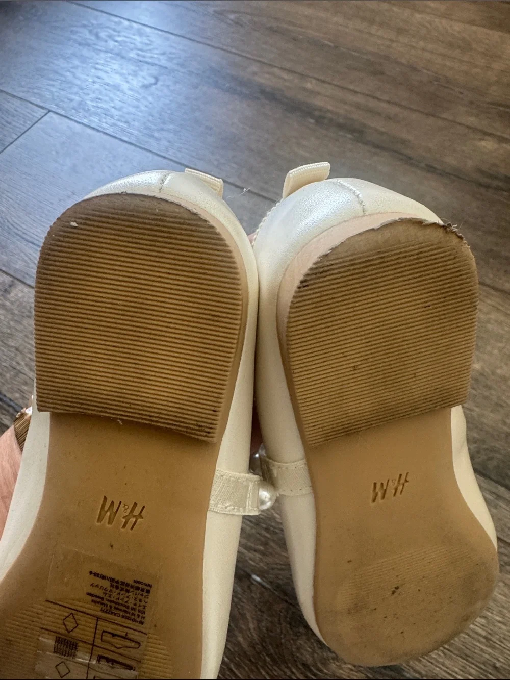 H&M Girls Cream Pearl-Accent Mary Jane Dress Shoes